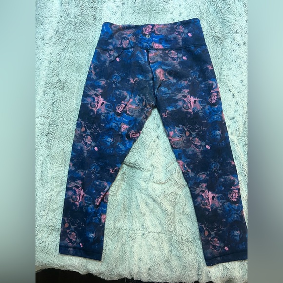 Lululemon Wunder Under Crop II *Full-On Luon
Moody Mirage Bark Berry Deep Navy - Picture 5 of 6